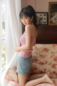 桜井莉菜